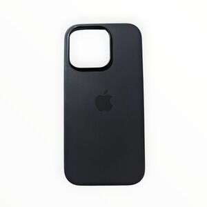 R8-Poly Apple Silicone Case with MagSafe for iPhone 15 Pro - Black